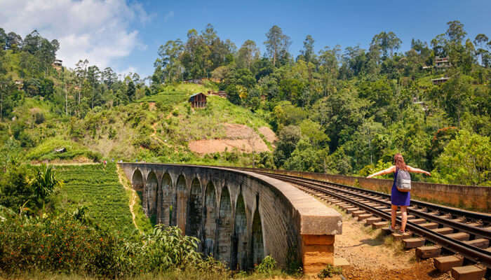 travelling sri lanka alone