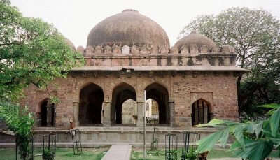 stunning view of Barakhamba Tomb, one of the best tourist places in Delhi