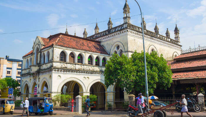 Sri Jayawardenepura Kotte Post Office, Western (+94 112 862 803)