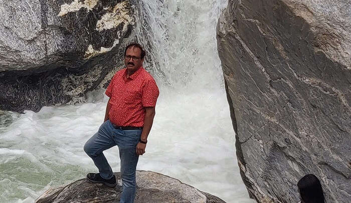 witness the heavy waterfall