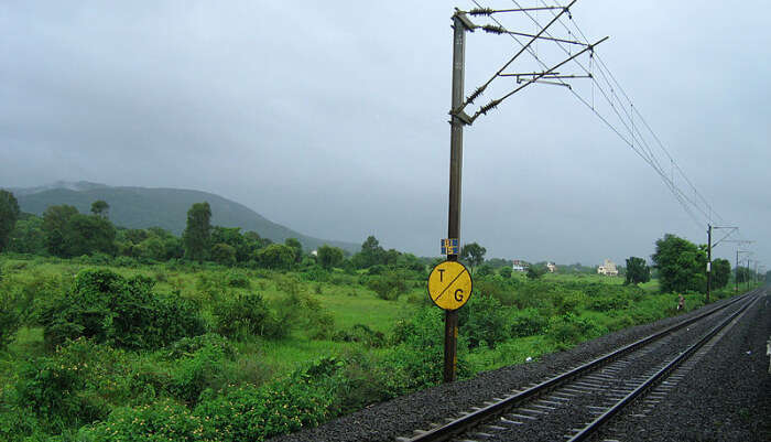 New Delhi To Mumbai Trains Route