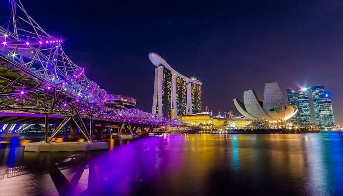 city of Singapore, one of the best honeymoon destinations in February, can be explored best at night