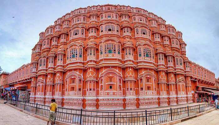 Tourist spot Near Jantar Mantar, Jaipur