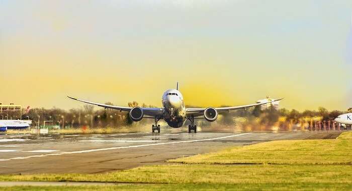 airports in toronto