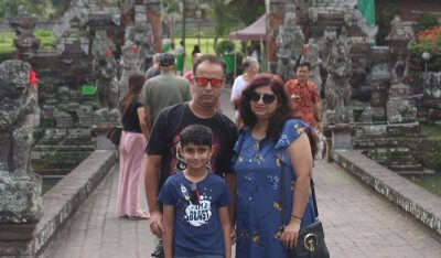 visited Ubud Monkey Forest with family