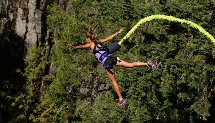 Bungee Jumping in Goa: Thrilling Adventures Above the Sea