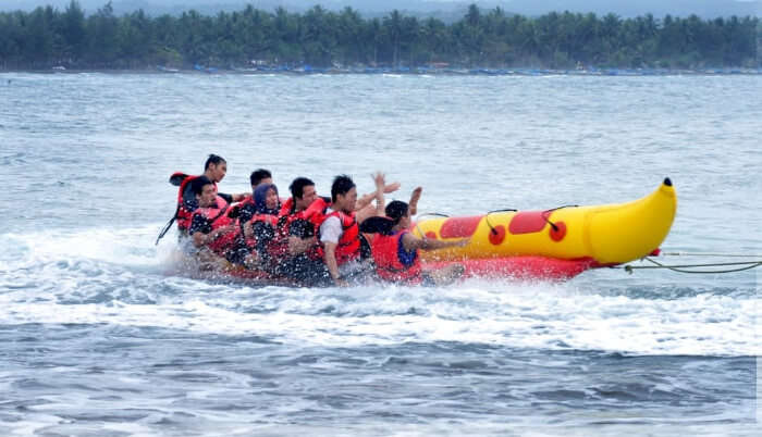 Banana Boat Ride Race