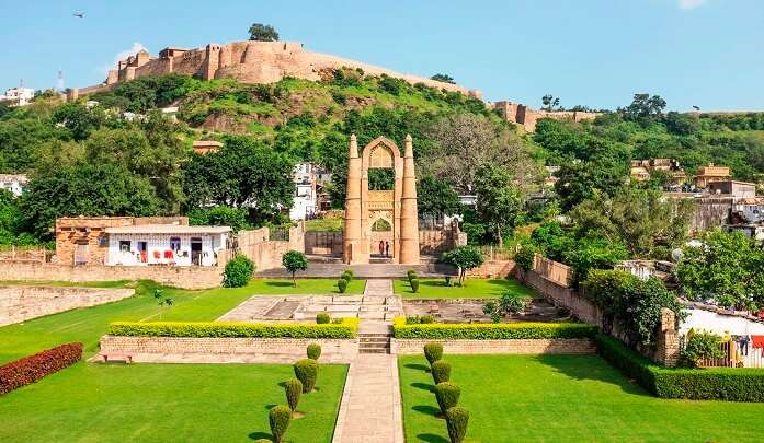 Chanderi In Madhya Pradesh: A Guide To This Beautiful Town