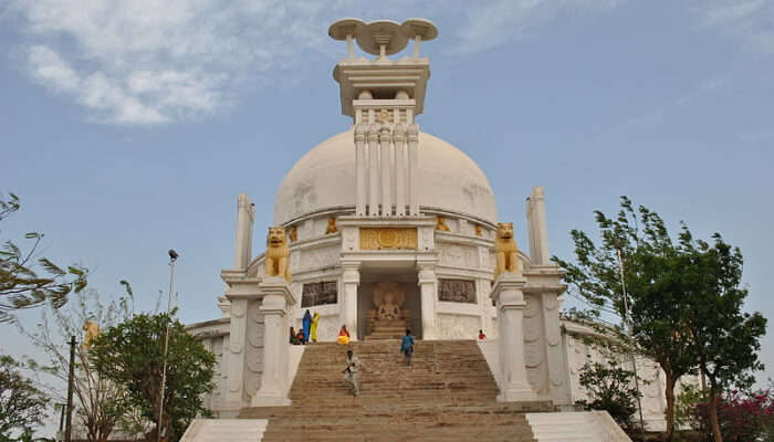 Temple oustide