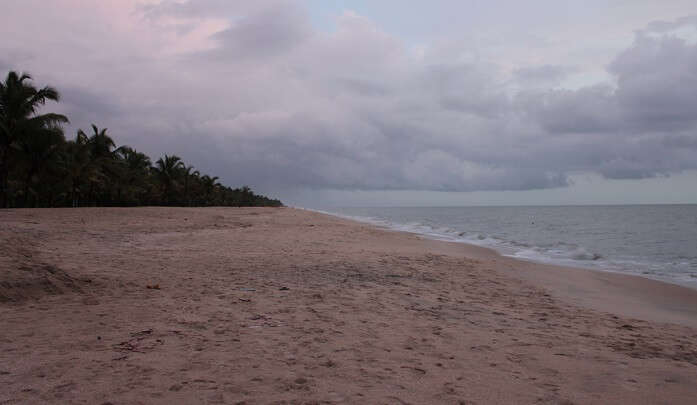 extremely silent beach