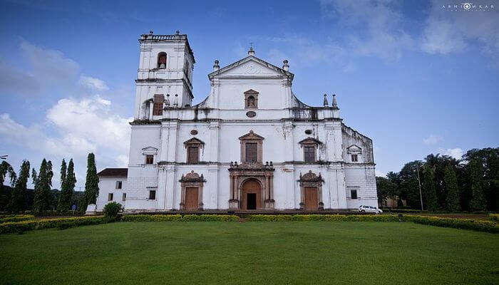 Se Cathedral is one of the best places to visit in Goa in May