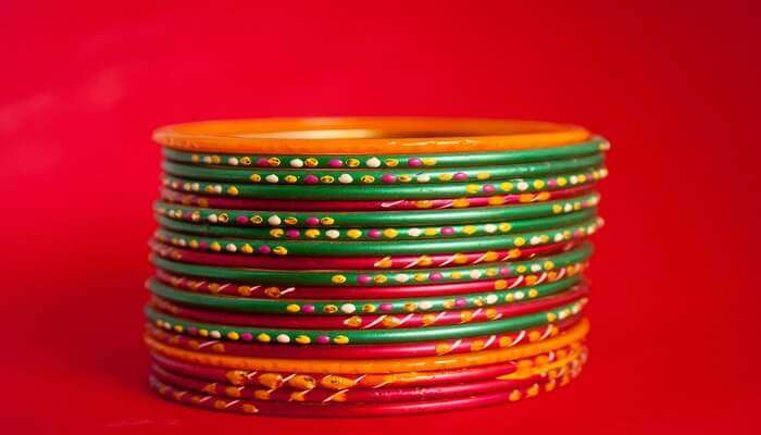 Bangles & Other Accessories in Varanasi