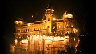 historical places to visit in varanasi
