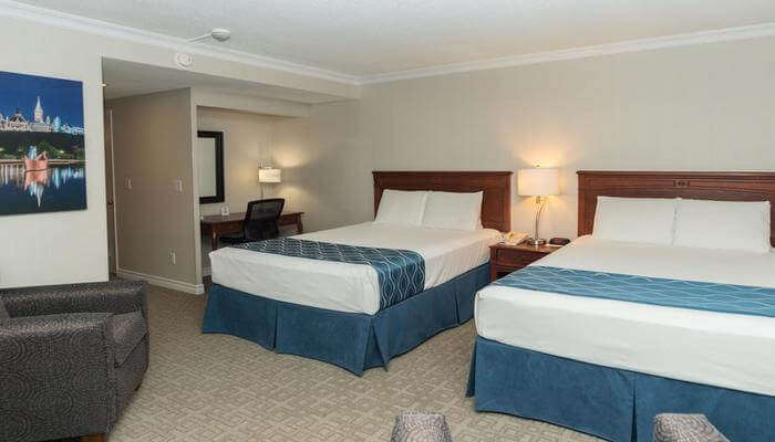 Capital Hill Hotel & Suites room