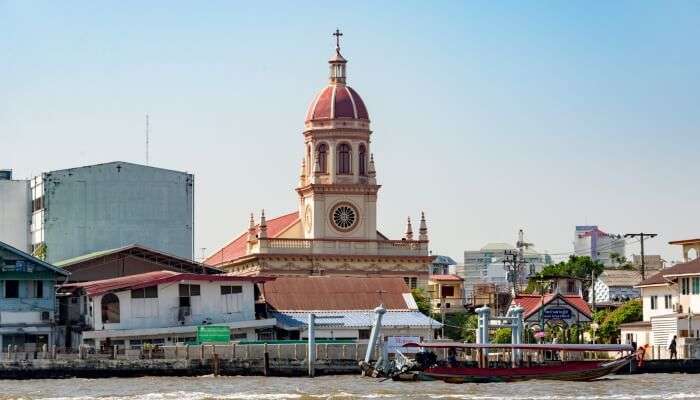 beautiful churches in Bangkok