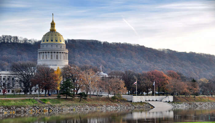 10 Places To Visit In Virginia: For Wine, Mountain And History Lovers