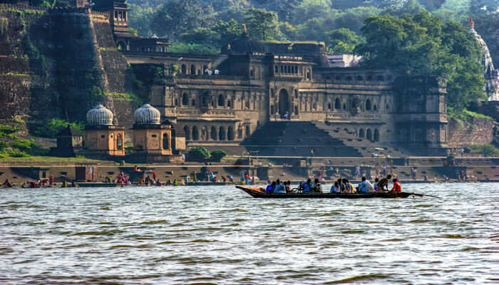 Best places to visit in maheshwar
