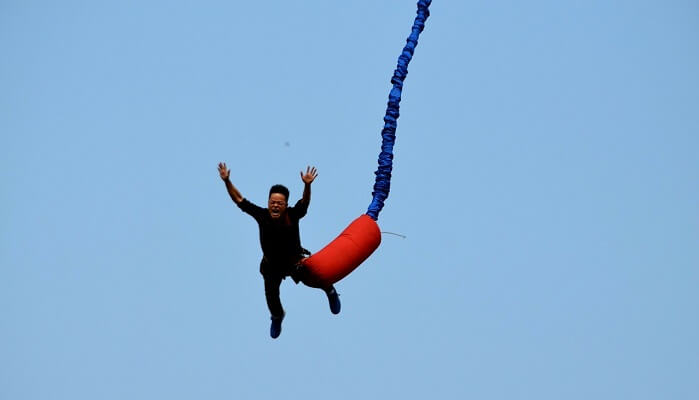 bungee jumping