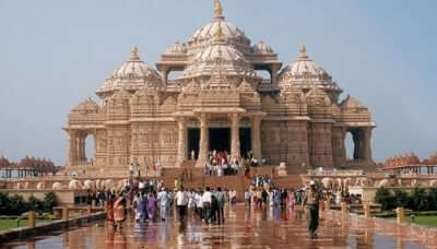 A blissful view of Swaminarayan Akshardham Temple 