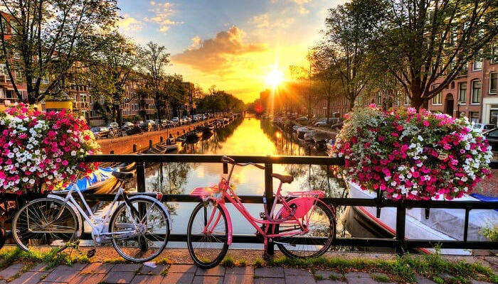 26 Places To Visit In April In World 2021 Tourist Attractions Sightseeing