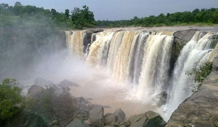 waterfall in chirmiri