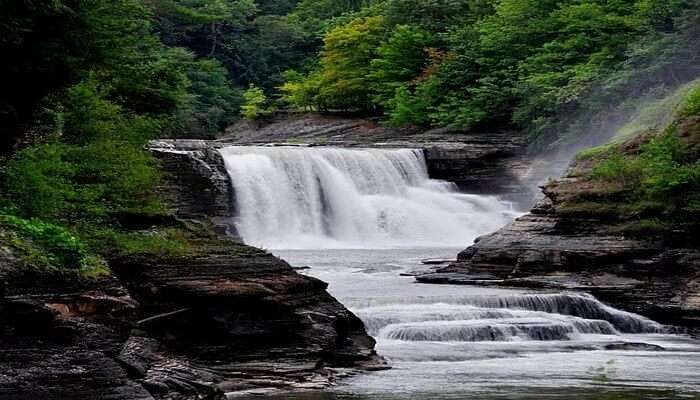 Finger Lake Canyon Falls