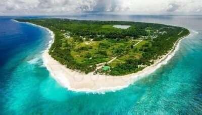 An awe-inspiring view of Fuvahmulah Island in Maldives
