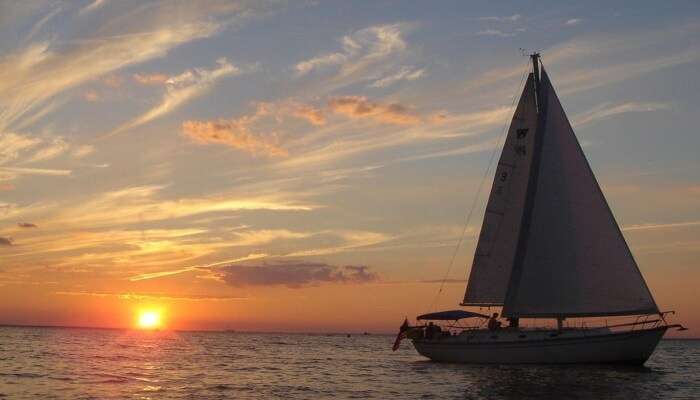 Beautiful Hervey Bay Sunset Cruise