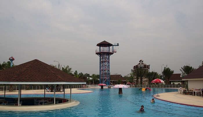 fun water park