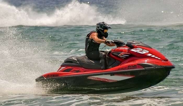 hire a jet ski for enjoying water sport 