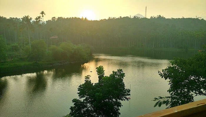 Karlad Lake