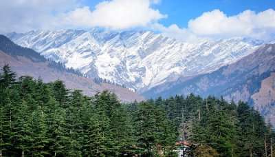 Manali, among the best places to spend summer holidays in India