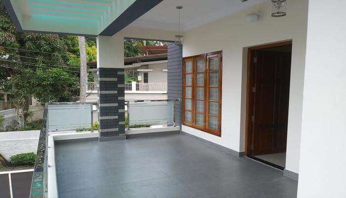 Sowparnika N.V Nagar Peroorkada