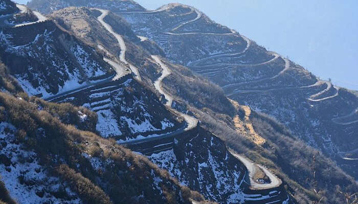A Mountainous Road in Zuluk