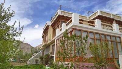 Best ladakh guest houses