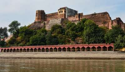 A majestic view of Akhnorr Fort which is one of the best places to visit in Jammu