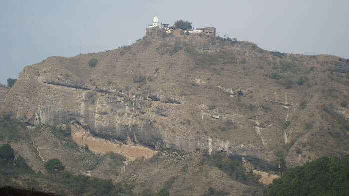 A spectacular view of Dhudhdhaari Temple which is one of the best places to visit in Jammu