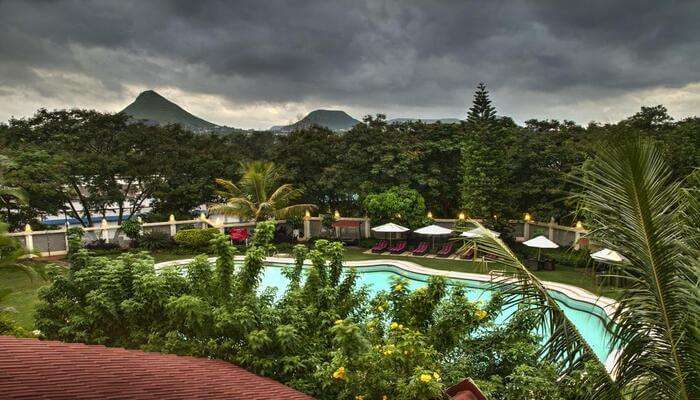 Best Resorts near nashik