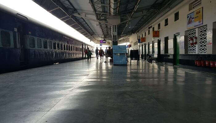 Cover Image Of Delhi To Manali Trains 21th Feb 