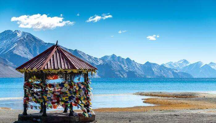 Beautiful Photos of Life in the Mystical Moonland of Ladakh, India