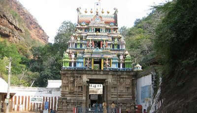 The unique architecture of the Ahobilam temple makes it  one of the best places to visit in Kurnool..