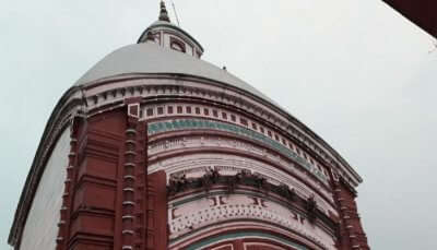 The view of Tarapith, among the religious places to visit in West Bengal.