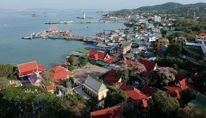 Koh Si Chang Town