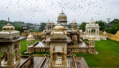 Gaitore Ki Chhatriyan Temple