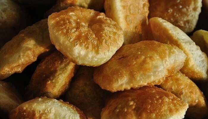 Best Places To Eat In Delhi: If You’re A Foodie, Then This Is Where You Need To Go In 2022! 25 Jung Bahadur Kachori Wala- Kachoris