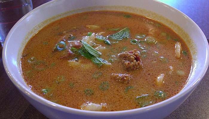 Get the traditional Singaporean flavor and taste the Laksa paste one of the delicious food. 