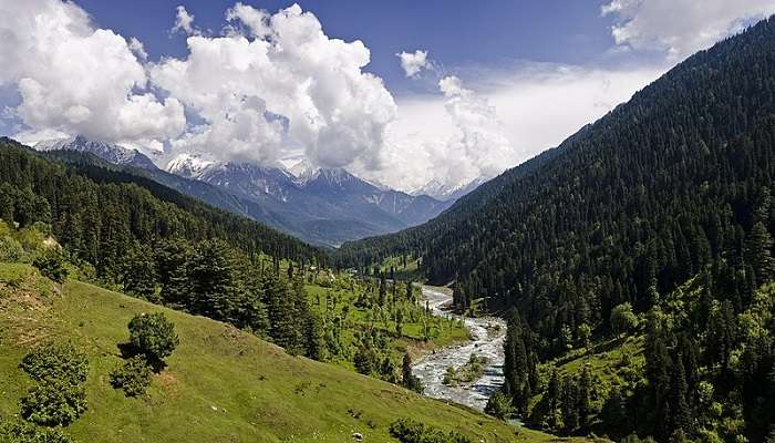 A scenic view of Pahalgam, one of the best places to visit in Kashmir In June