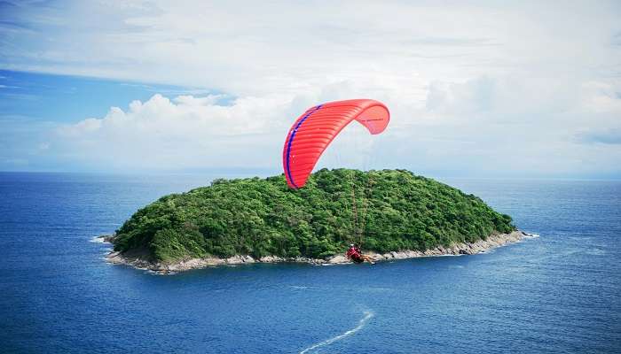 Paragliding In Kerala: A Complete Guide To Fly High