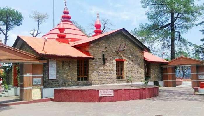 Sankat Mochan Temple, one of the best temples in Himachal Pradesh, is dediacted to Hanuman.