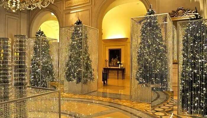  Four Seasons Hotel George V Paris